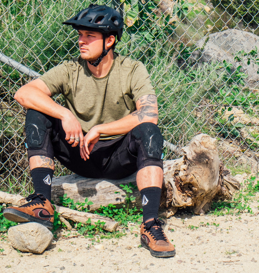 STONEVERSE SS CREW -  VINTAGE GREEN