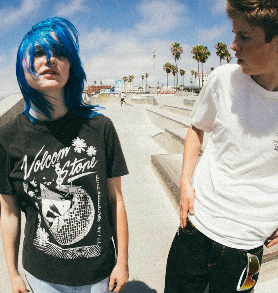 LOCK IT UP TEE - VINTAGE BLACK