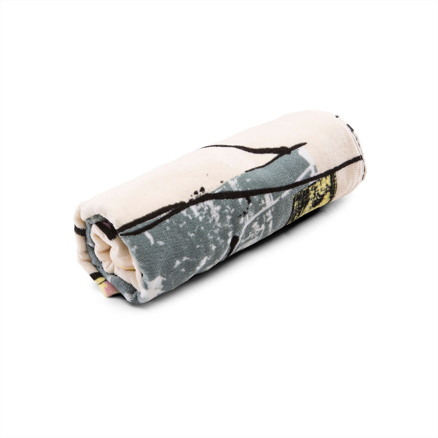 V ENT FLYER TOWEL -  WHITECAP GREY