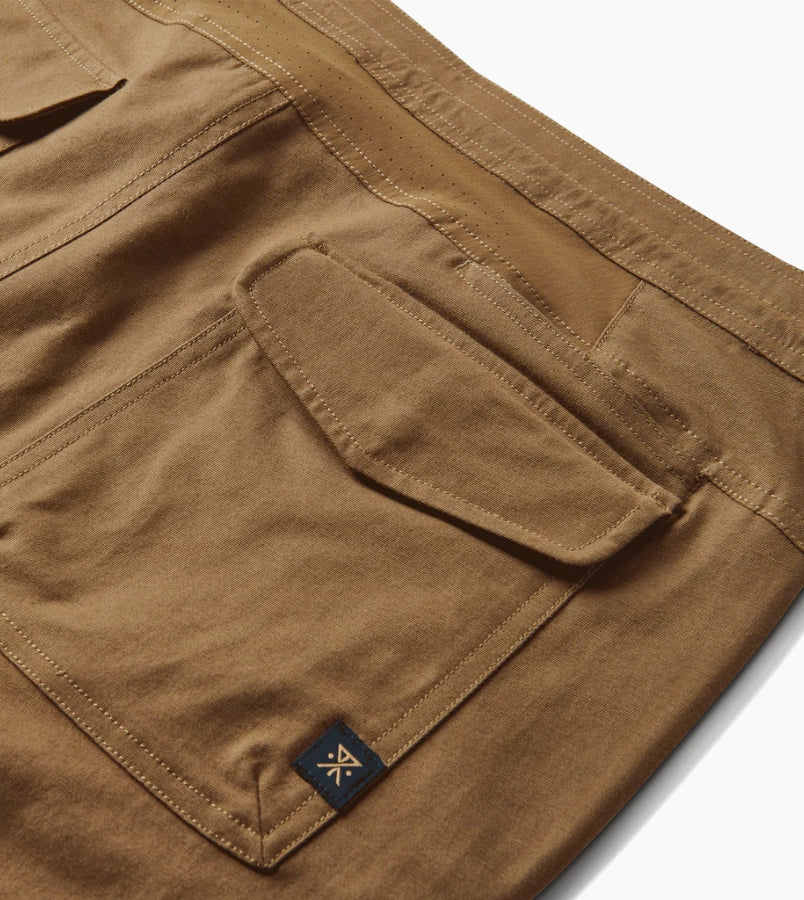 LAYOVER TRAVELER PANT - DARK KHAKI