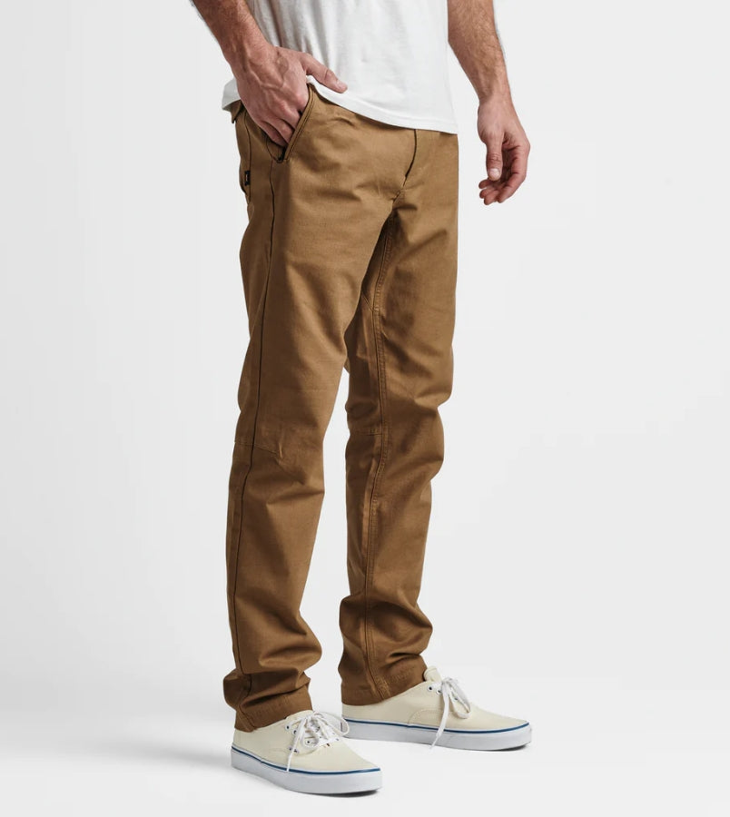 LAYOVER TRAVELER PANT - DARK KHAKI