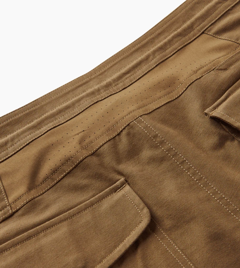 LAYOVER TRAVELER PANT - DARK KHAKI