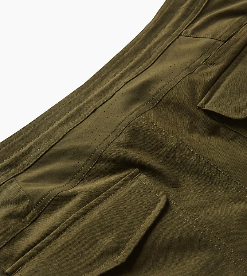 LAYOVER TRAVELER PANT - MILITARY