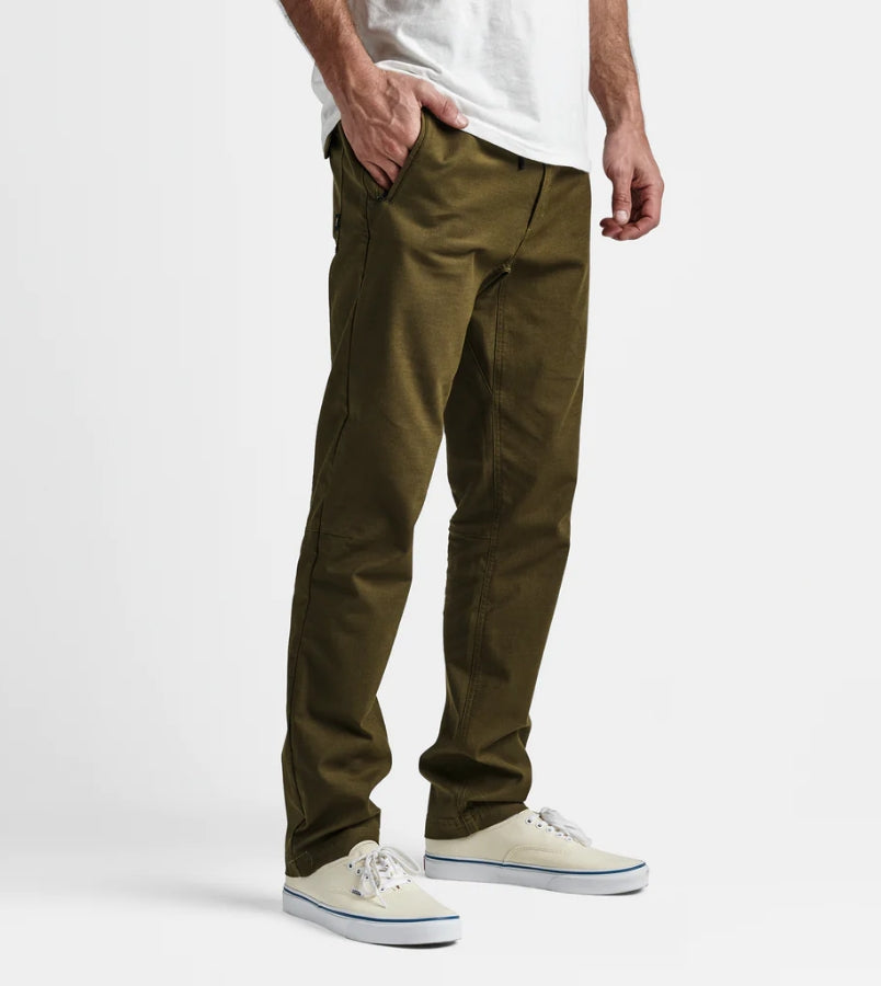 LAYOVER TRAVELER PANT - MILITARY