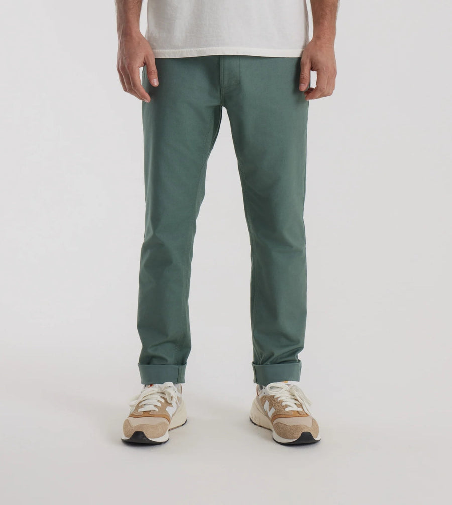 LAYOVER TRAVELER PANT - TUNDRA