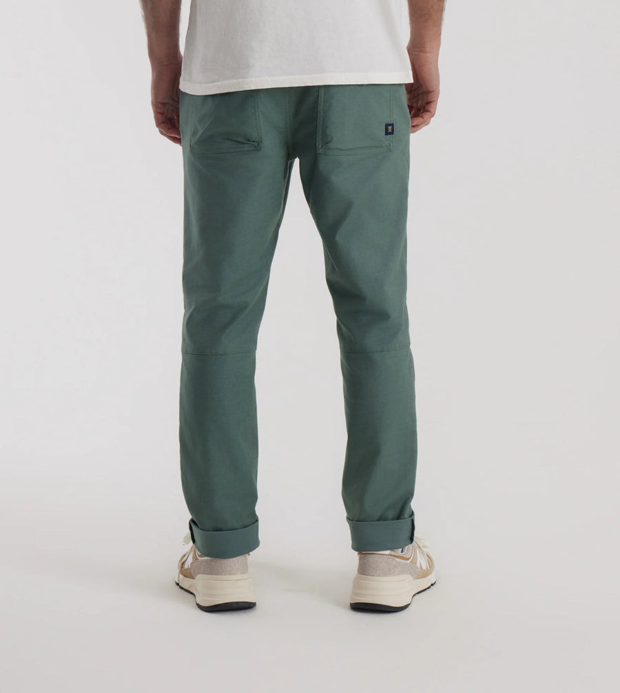 LAYOVER TRAVELER PANT - TUNDRA